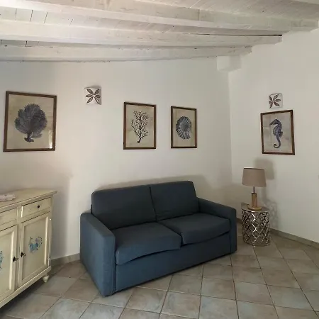 Appartamento Il Caracolo A Cala Francese La Maddalena  Exterior photo